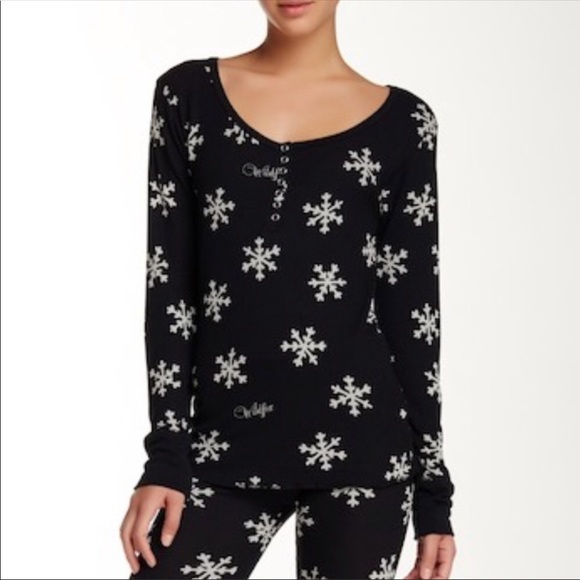 Wildfox Tops - Wildfox Snowflake thermal henley long sleeve top